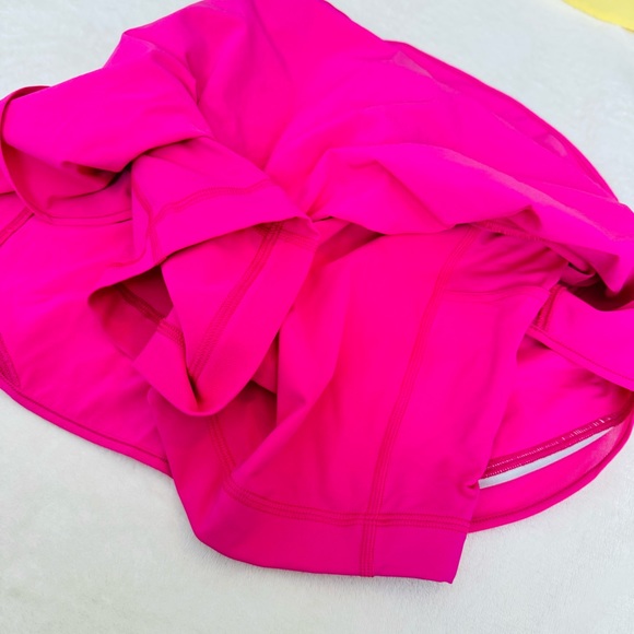 Lululemon | Hotty Hot High-Rise Skirt *Long SONIC PINK - Picture 12 of 16